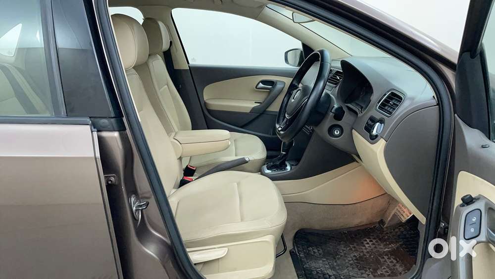 Volkswagen Vento 1.2 Tsi Highline At, 2016, Petrol
