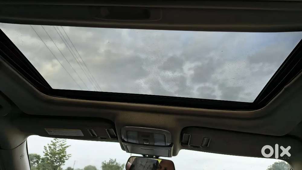 Mahindra Xuv500 2015 W10 Diesel 94000 Km Driven