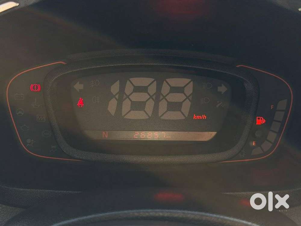 Renault Kwid 1.0 Rxt Amt, 2019, Petrol