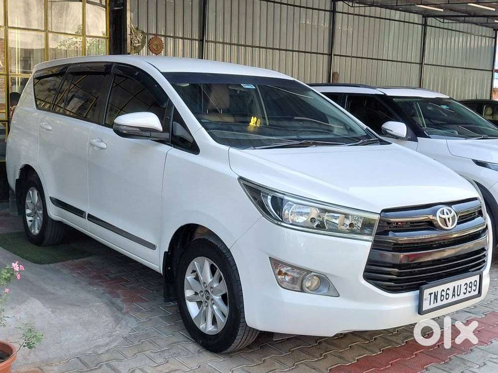 Toyota Innova Crysta 2.4 Vx Mt 8s, 2017, Diesel