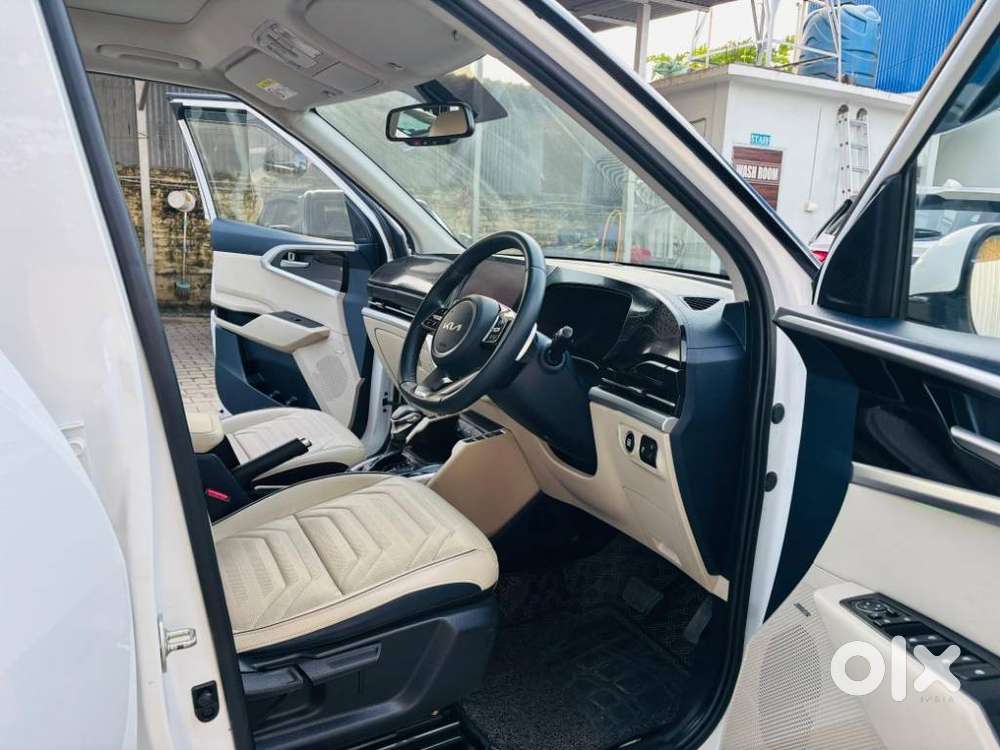 Kia Carens 1.4 Luxury Plus 6 Str, 2023, Petrol