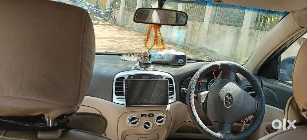 Verna. Hyundai