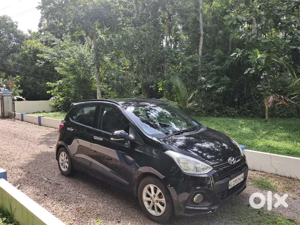 Hyundai Grand I10 Black Well Maintained Car For Sale (petrol + Cng)