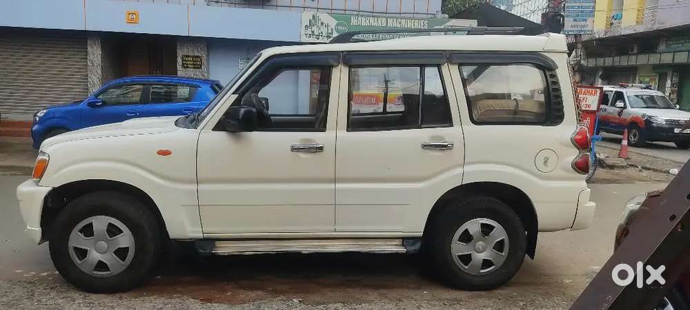 Mahindra Scorpio 2013 Manual Diesel Second Owner