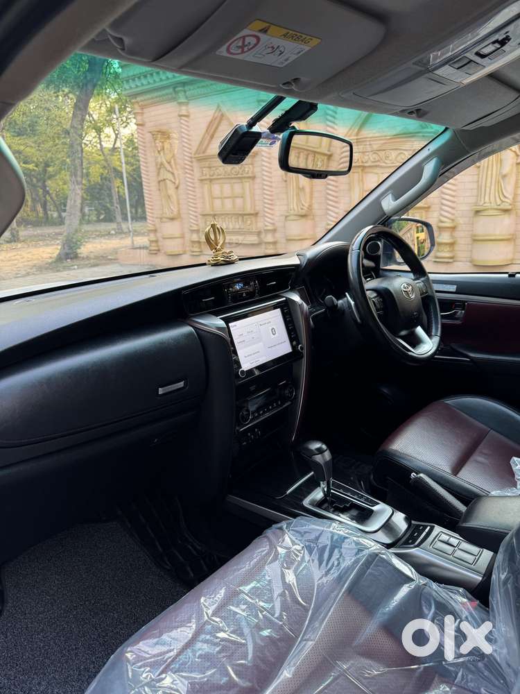 Toyota Fortuner Legender 4x2 At 2.8, 2024, Diesel