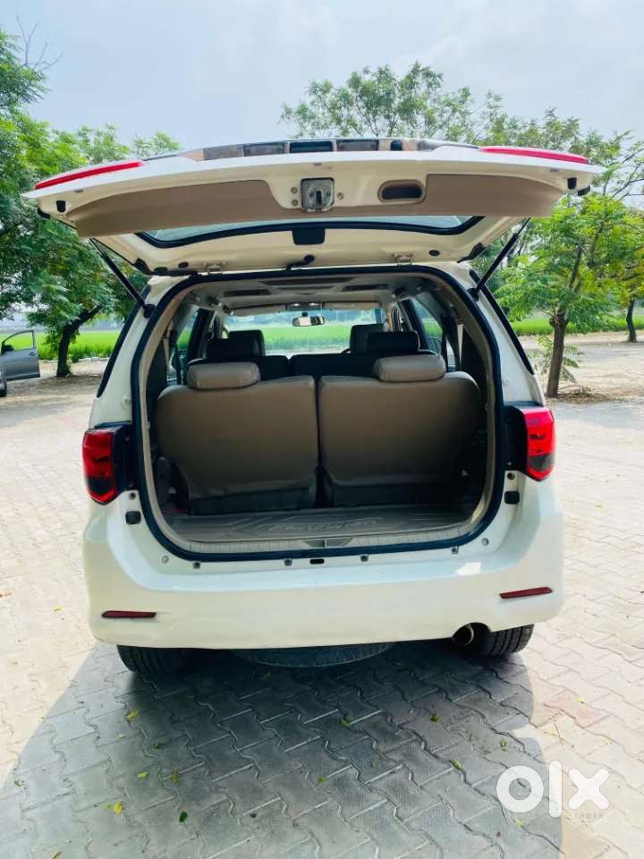 Toyota Fortuner 4x2 At, 2015, Diesel