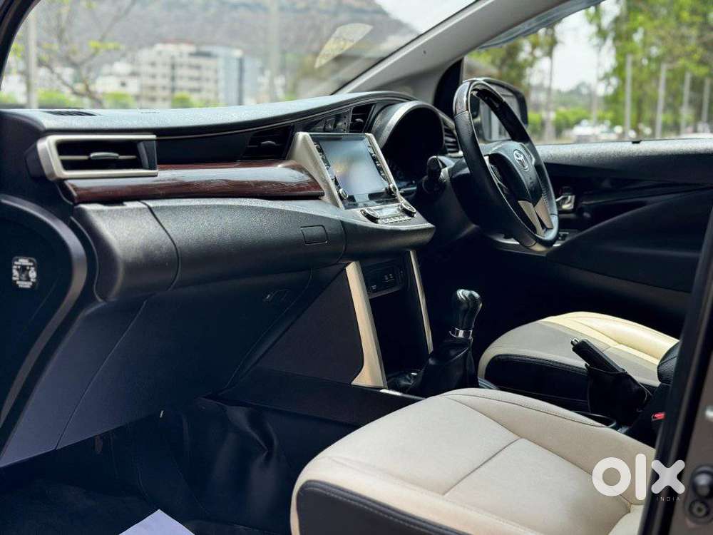 Toyota Innova Crysta 2.4 V, 2024, Diesel