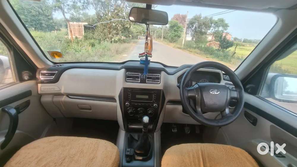 Mahindra Scorpio S6 Plus 2016