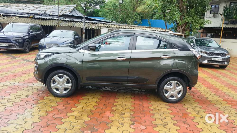 Tata Nexon 1.2 Revotron Xma Amt (s), 2022, Petrol