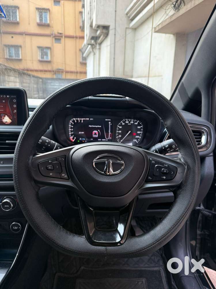 Tata Altroz 2023 Petrol 12500 Km Driven