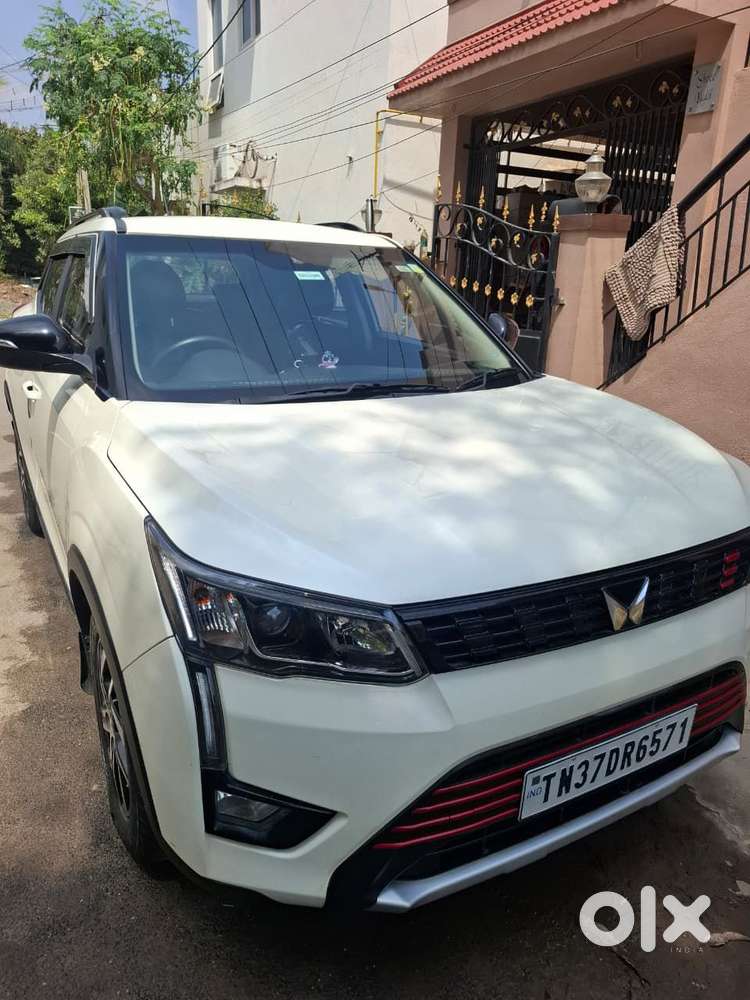 Mahindra Xuv300 W8, 2023, Petrol