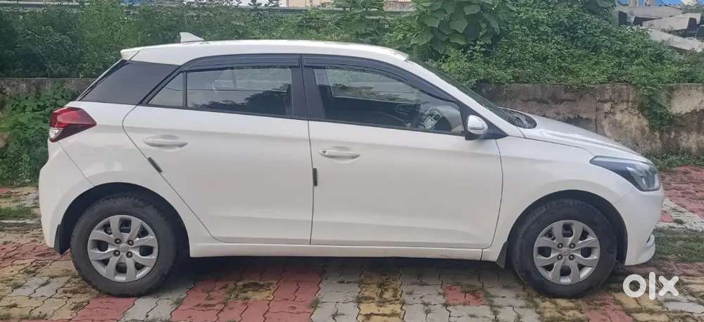 Hyundai I20 Sportz 2017 Patrol Cng