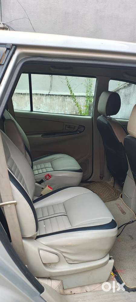 Toyota Innova 2014 Diesel Well Maintained