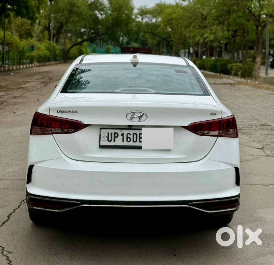 Hyundai Verna 1.5 Sx Petrol Mt, 2022, Petrol