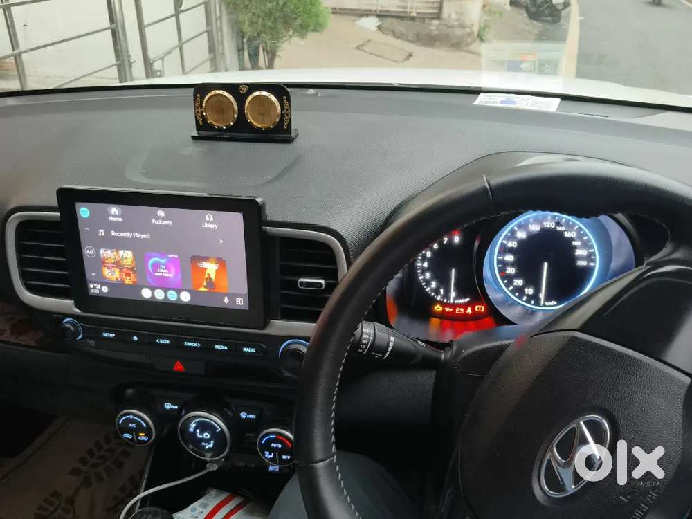 Hyundai Venue 2022 Petrol Well Maintained
