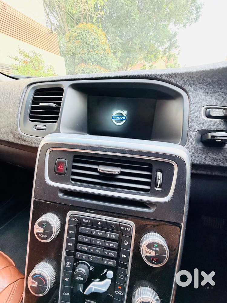 Volvo S60 D5 Inscription, 2016, Diesel