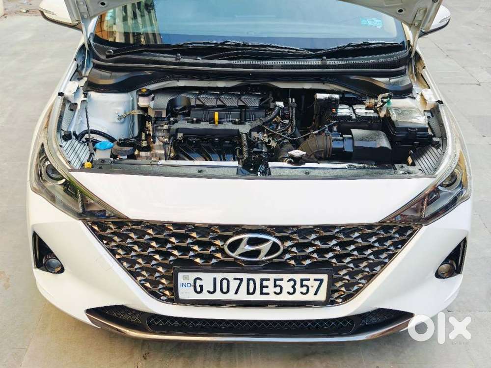Hyundai Verna 1.5 Sx Ivt, 2022, Petrol