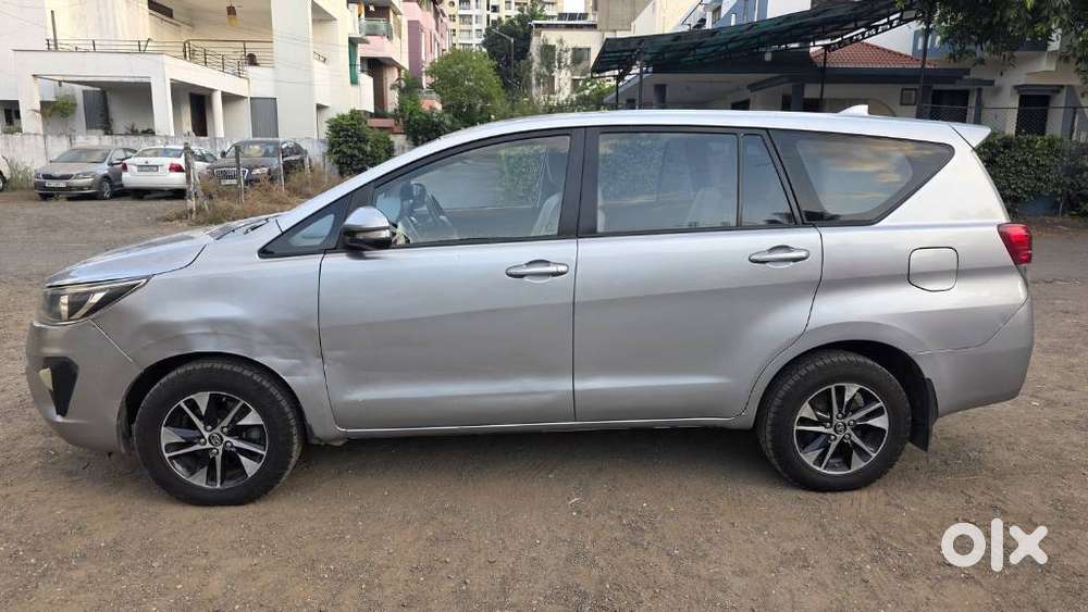 Toyota Innova Crysta 2.8 Gx At, 2016, Diesel