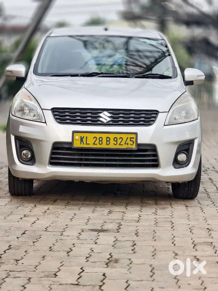 Maruti Ertiga 2015 Petrol Manual, Cng