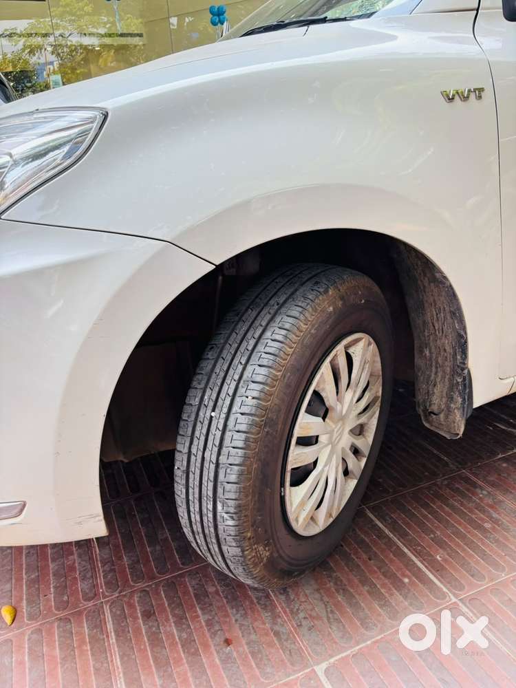 Maruti Suzuki Swift Dzire 1.2 Vxi, 2017, Petrol