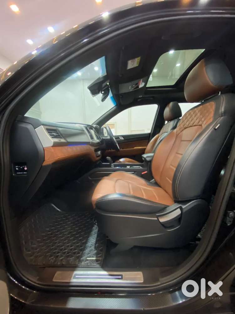 Mahindra Alturas G4 4wd At, 2019, Diesel