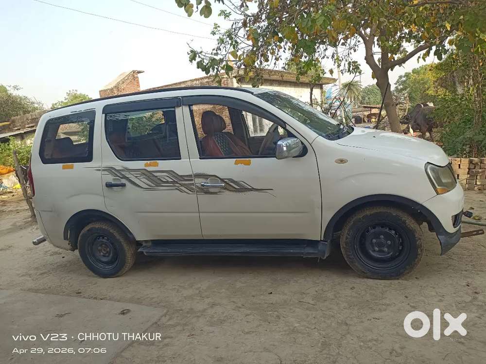 Me Apni Car Bech Raha Hu