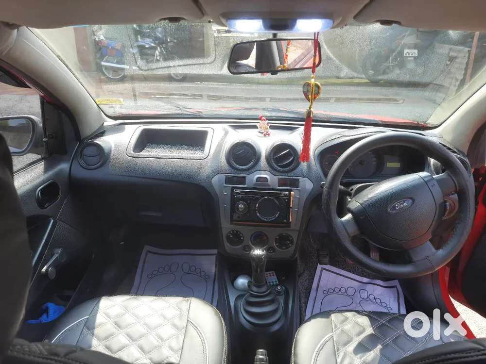 Ford Figo Lxi Petrol 2010