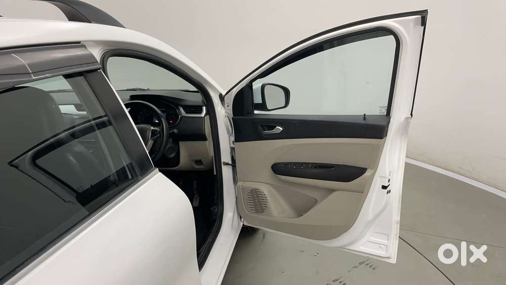 Renault Triber Rxz, 2021, Petrol