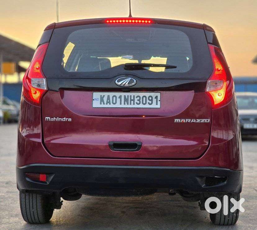 Mahindra Marazzo M4, 2019, Diesel