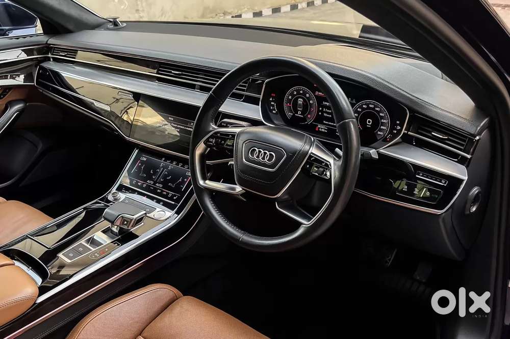 Audi A8 L, 2020, Petrol