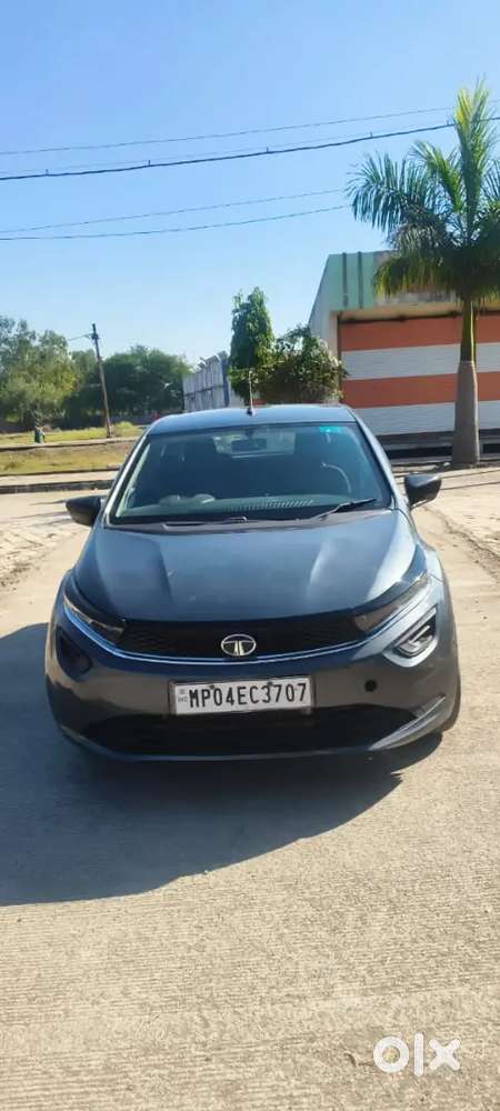 Tata Altroz Xe Petrol 2021