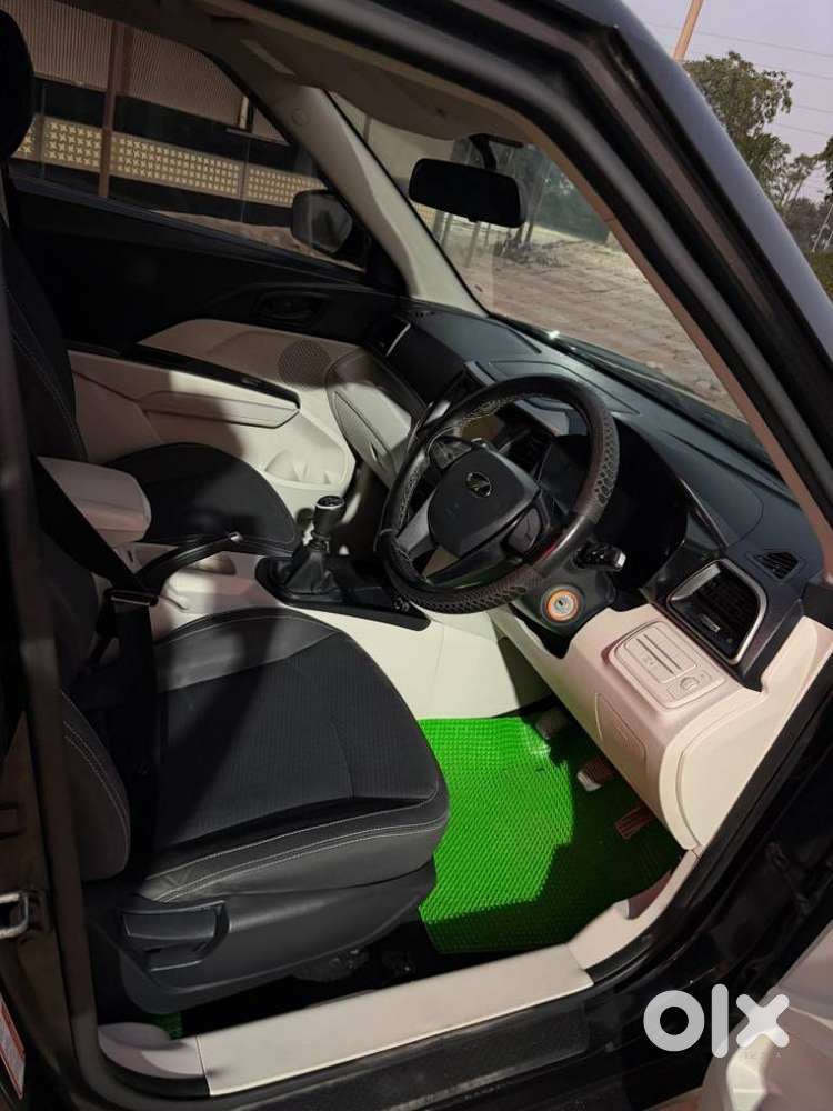 Mahindra Xuv300 W6 Diesel, 2020, Diesel