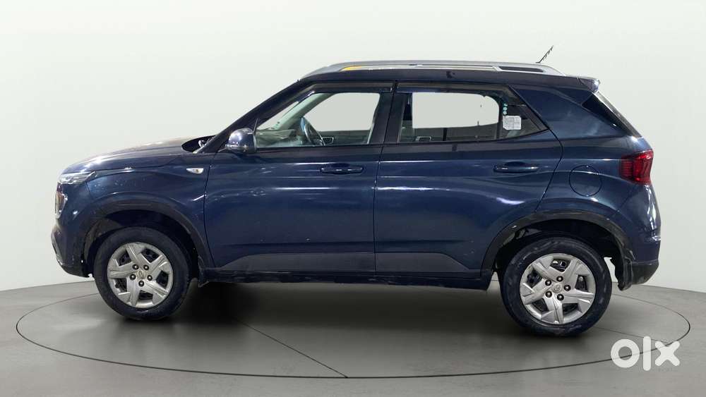Hyundai Venue S, 2022, Petrol
