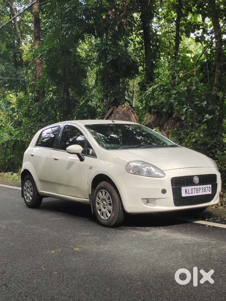 Fiat Punto 2010 Petrol 80000 Km Driven