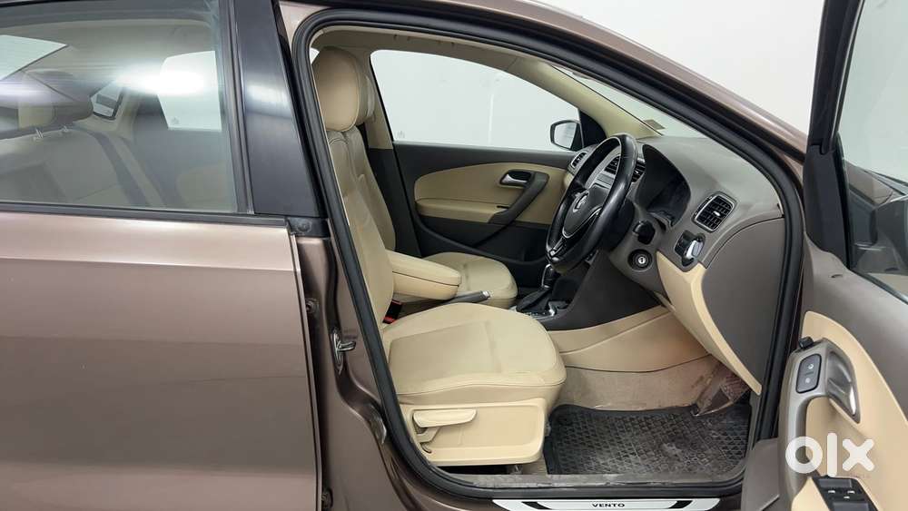 Volkswagen Vento 1.2 Tsi Highline At, 2016, Petrol