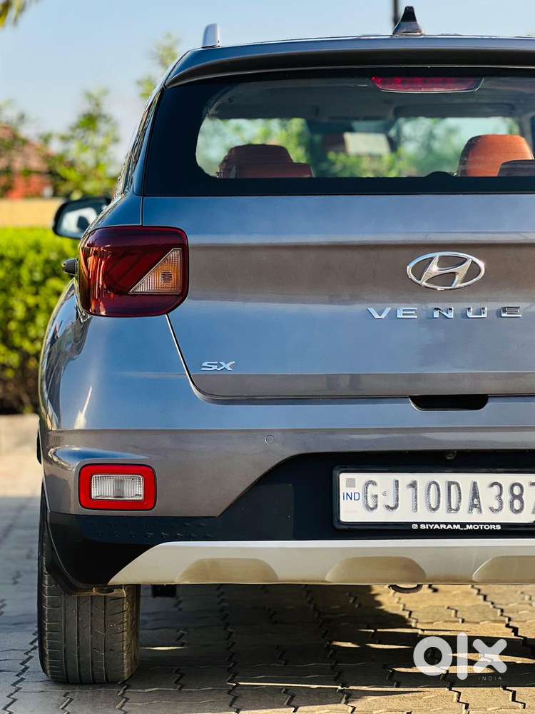 Hyundai Venue Sx Turbo, 2019, Cng & Hybrids