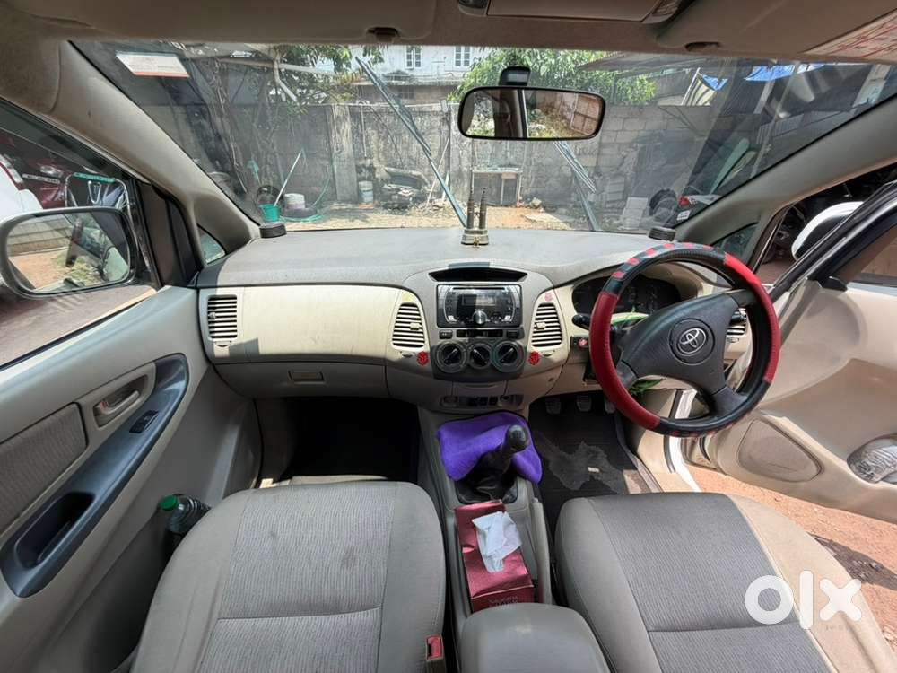 Toyota Innova 2010 Diesel Well Maintained