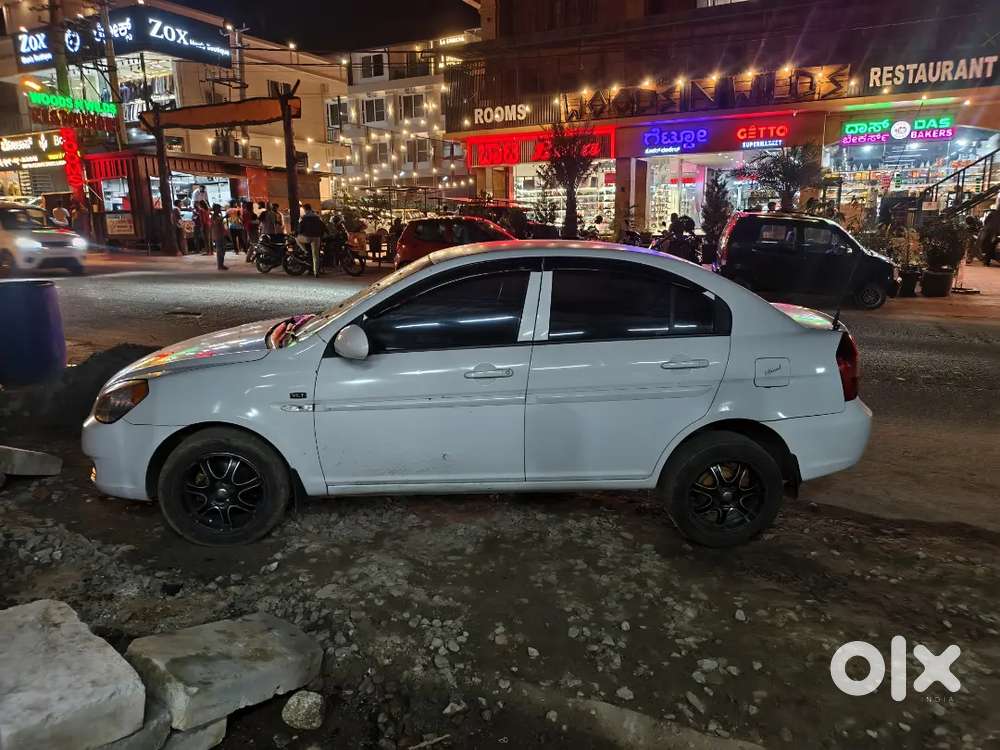 Hyundai Verna 2008 Diesel 180000 Km Driven
