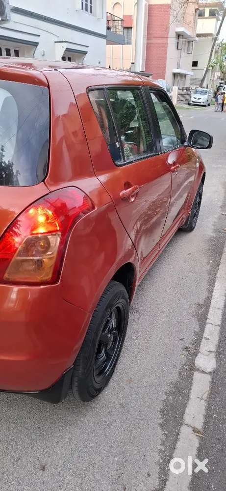 Maruti Suzuki Swift 2009 Petrol 152000 Km Driven