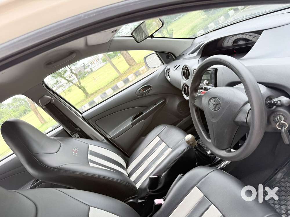 Toyota Etios Liva V Sp*, 2012, Petrol