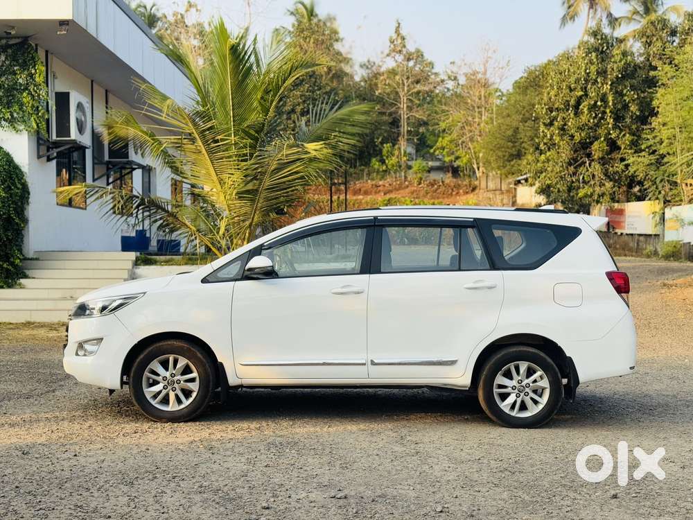 Toyota Innova Crysta 2.8 Gx At 8s, 2019, Diesel