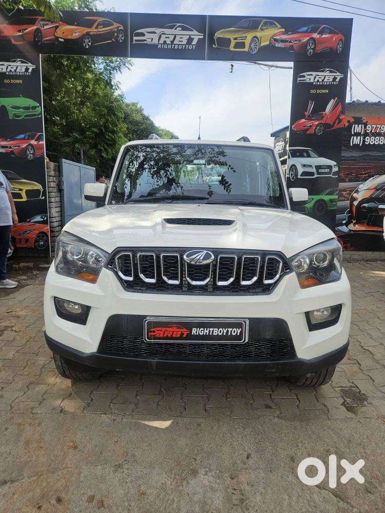 Mahindra Scorpio S10, 2015, Diesel