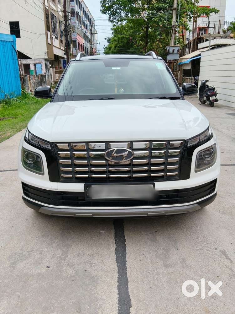 Hyundai Venue 1.2 S (o), 2022, Petrol