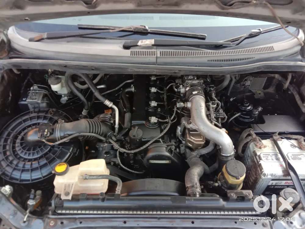Toyota Innova 2011