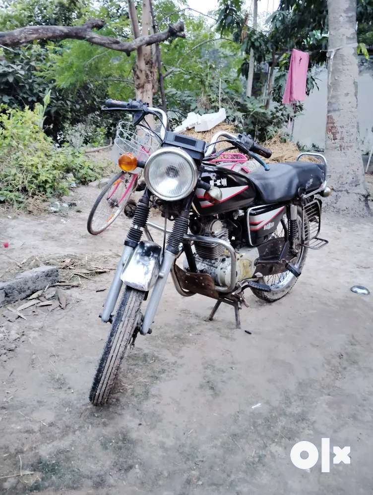 Kawasaki old best sale bikes olx