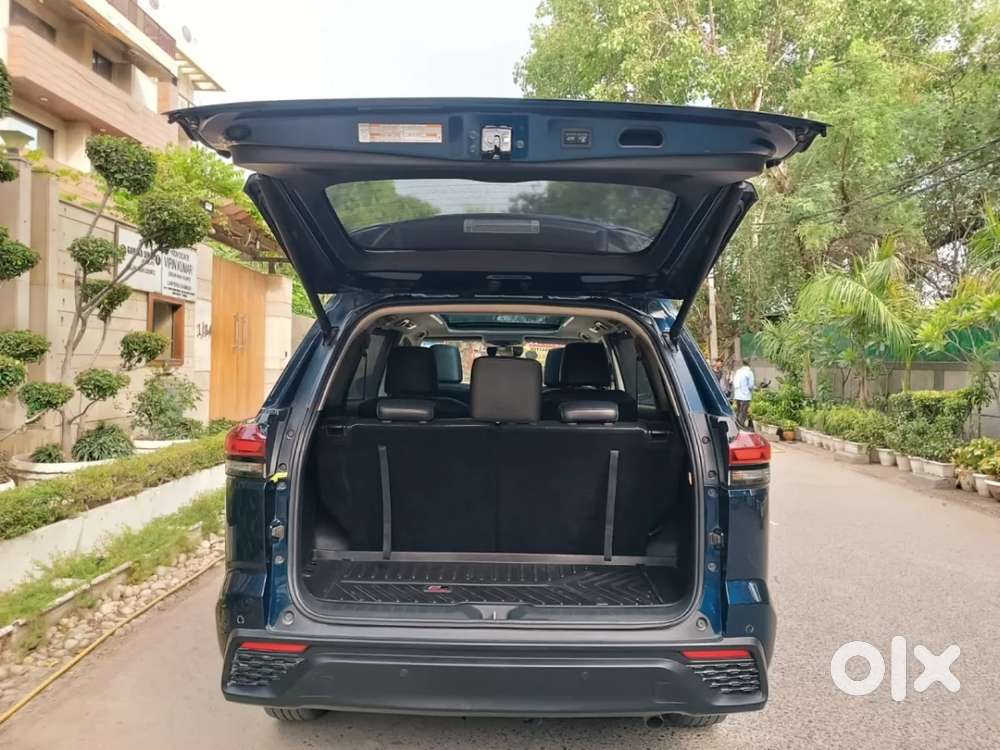 Maruti Suzuki Invicto Alpha Plus 7str, 2025, Petrol