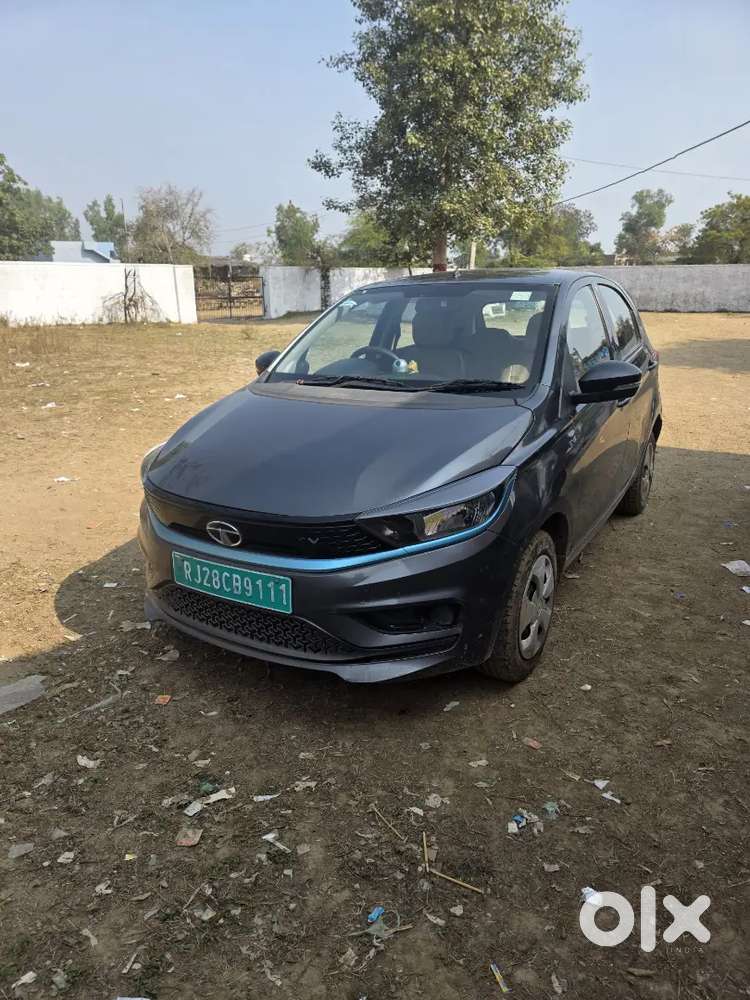 बिल्कुल नई के जैसी,