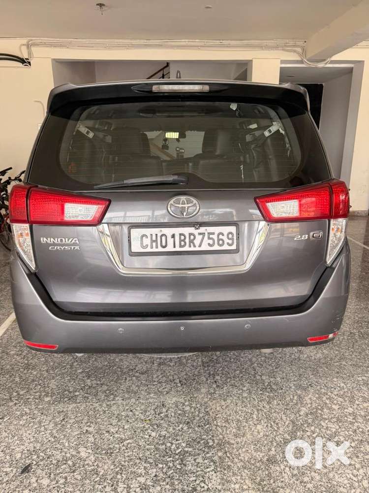 Toyota Innova Crysta 2018 Diesel Well Maintained