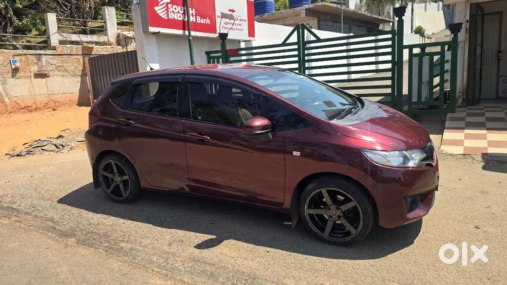 Honda Jazz 2016 Diesel 43000 Km Driven Well Maintained