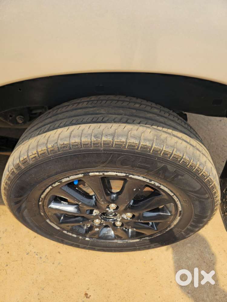 Toyota Innova 2.5 G (diesel) 8 Seater, 2015, Diesel